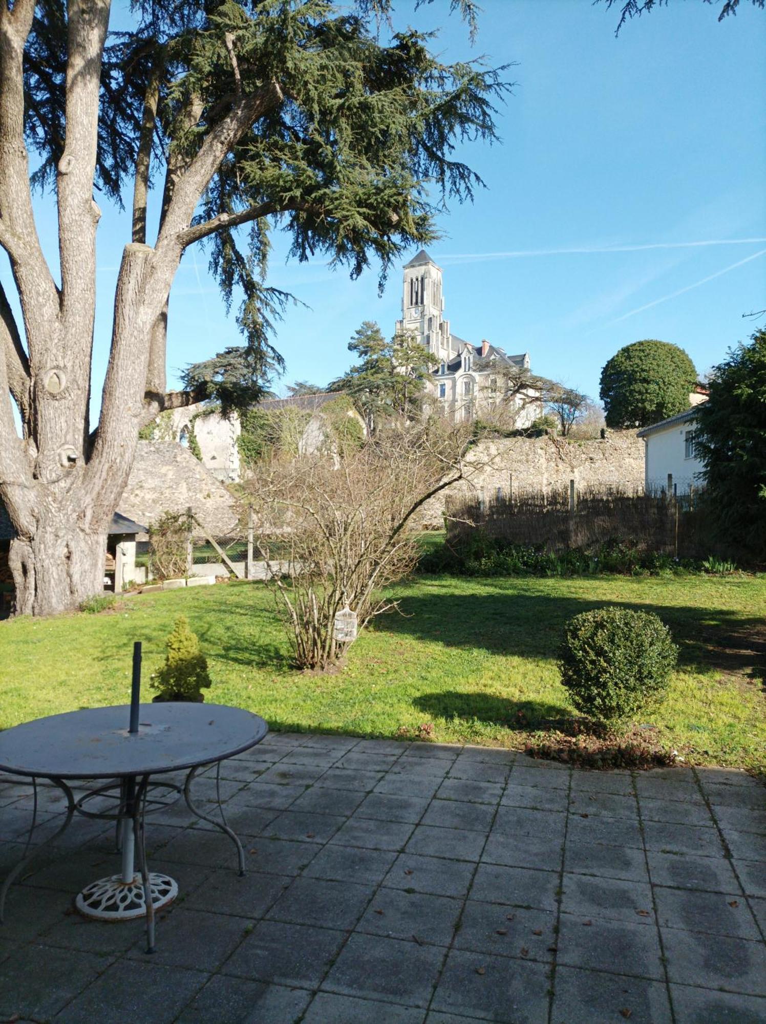 Le Clos Du Prieure Montjean-sur-Loire Exteriör bild